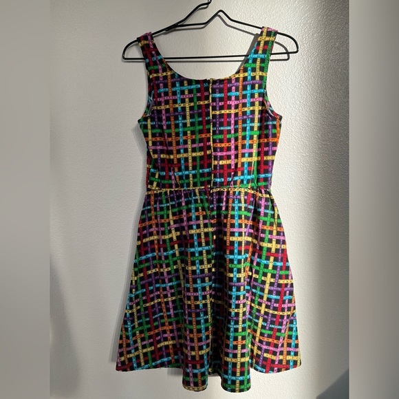 Retrolicious measuring tape colorful skirt - Picture 5 of 7